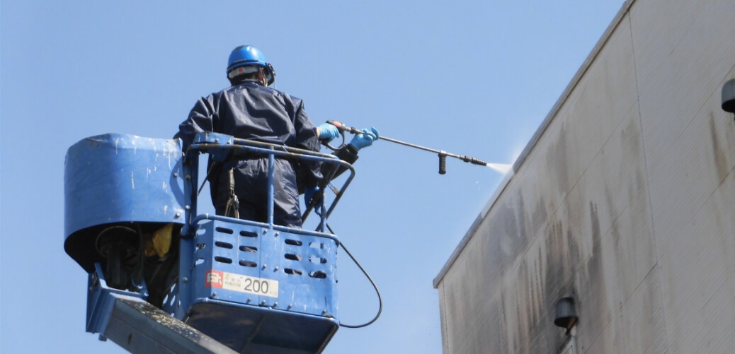 外壁清掃・除カビ・防カビ